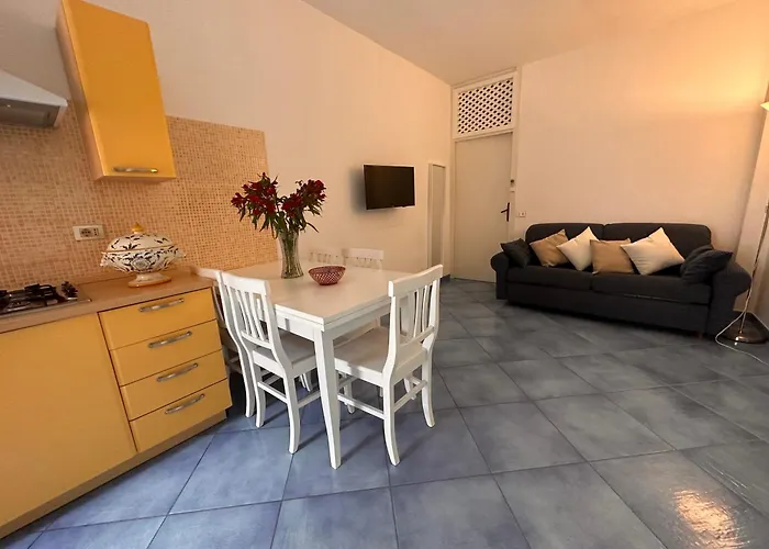 Apartment Casa Delfina - Centro Ischia